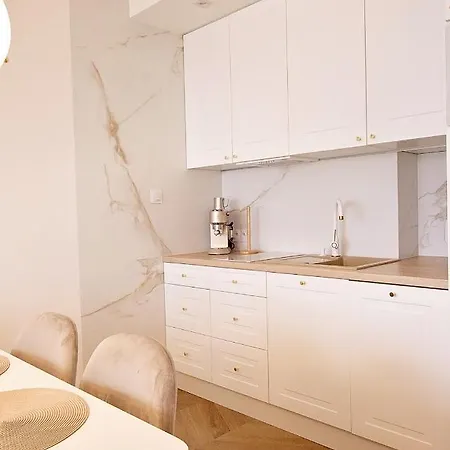 Apartament Golden View Rewal Klifowa 5 Przy Plazy, Widok Na Morze, Basen, Sauna, Silownia